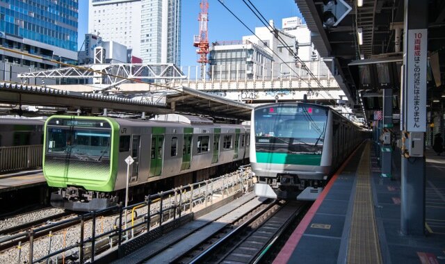 渋谷駅 山手線内回り線路切換工事（ホーム拡幅）