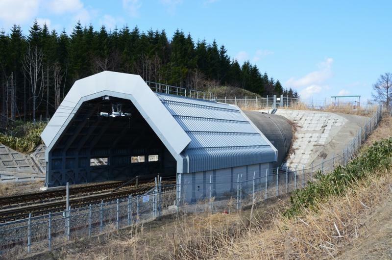 北海道新幹線大谷地雪覆新設8 防音壁他 完成作品紹介 鉄建建設株式会社 北海道新幹線大谷地雪覆新設8 防音壁他 完成作品紹介 鉄建建設株式会社