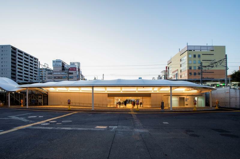 新小岩駅南北自由通路整備 完成作品紹介 鉄建建設株式会社
